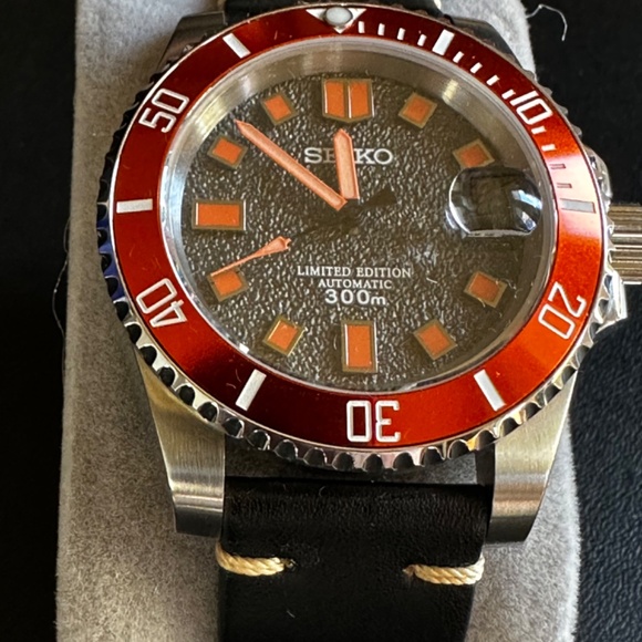 Seiko Limited Edition Orange and Black Watch - Picture 2 of 5